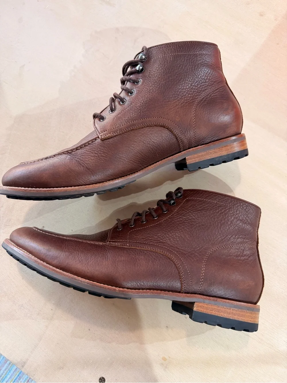 Warfield & Grand Men's Brown Leather Chukka Boots